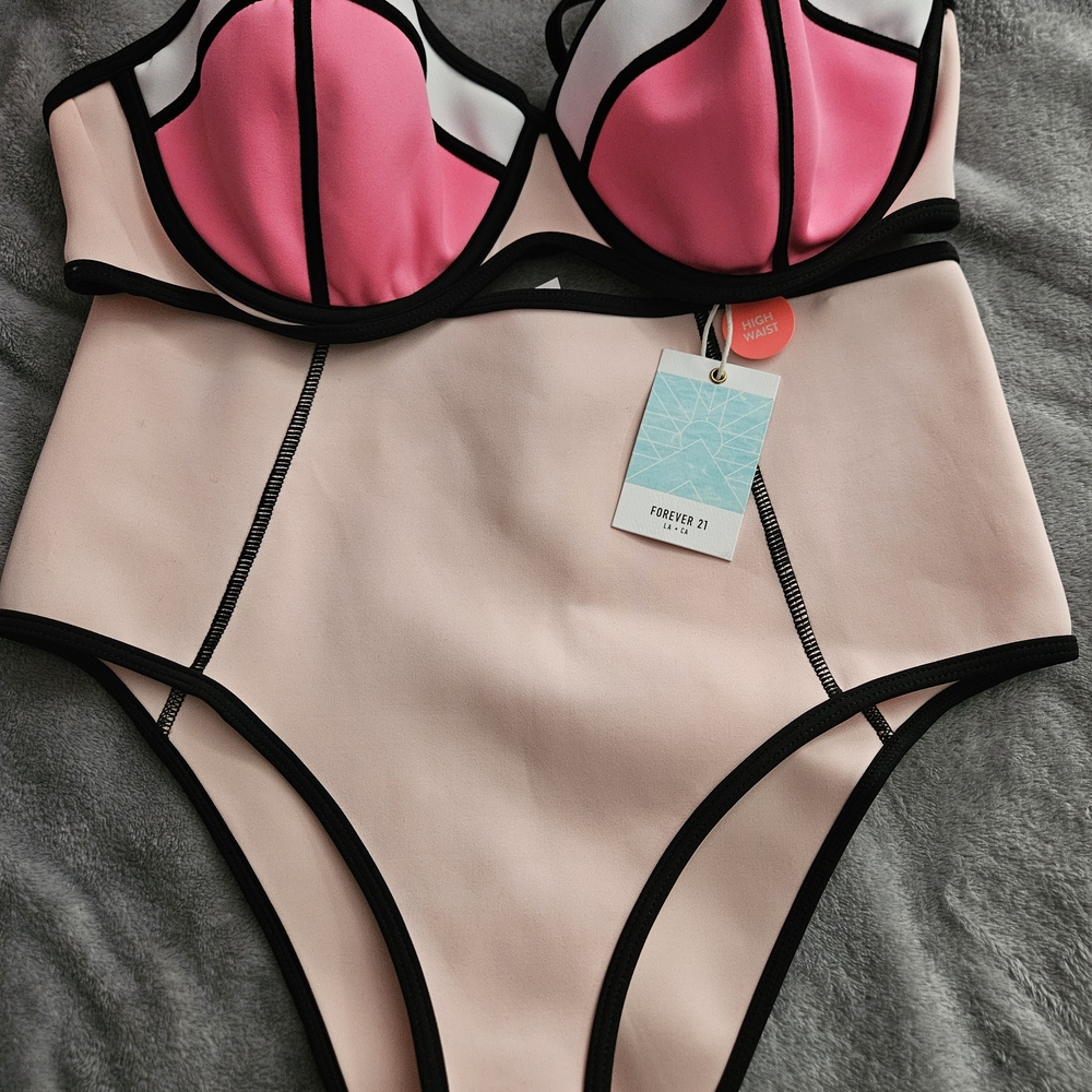 Forever 21 Pink and White Bra Set